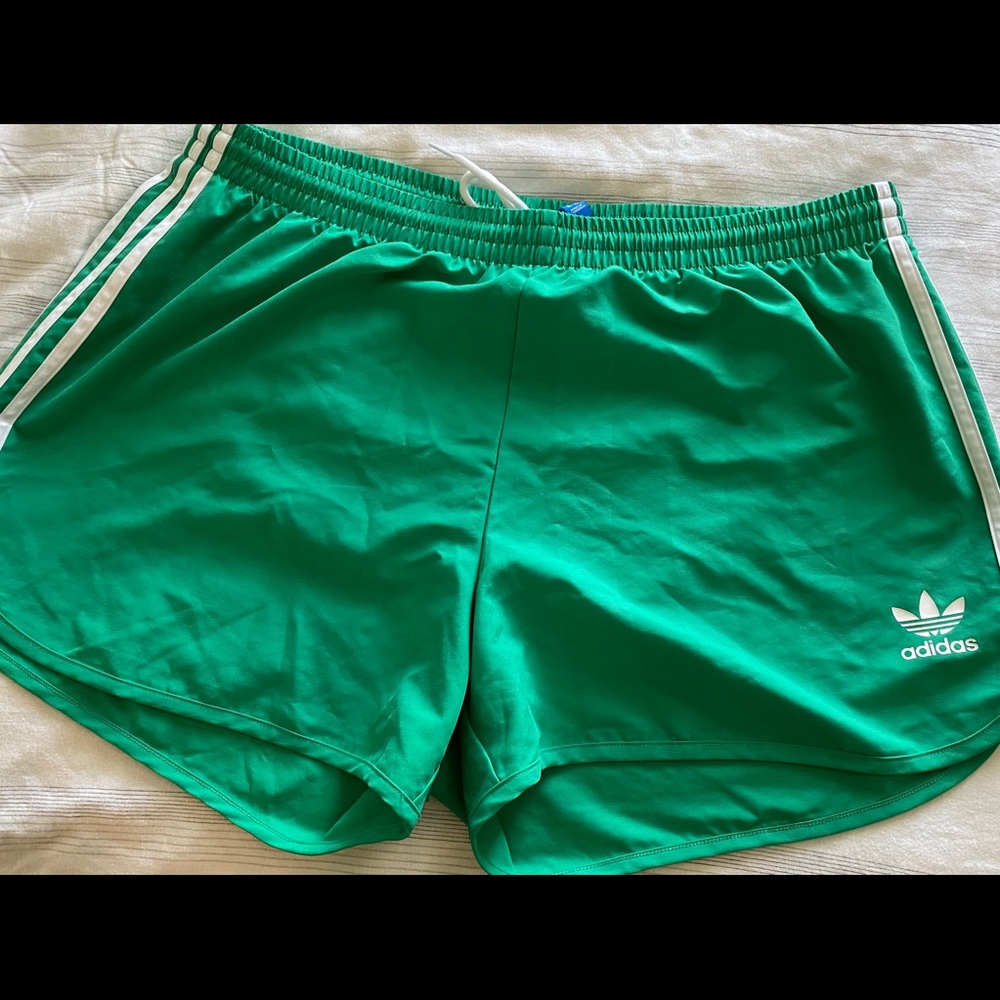 Adidas men’s shorts XL